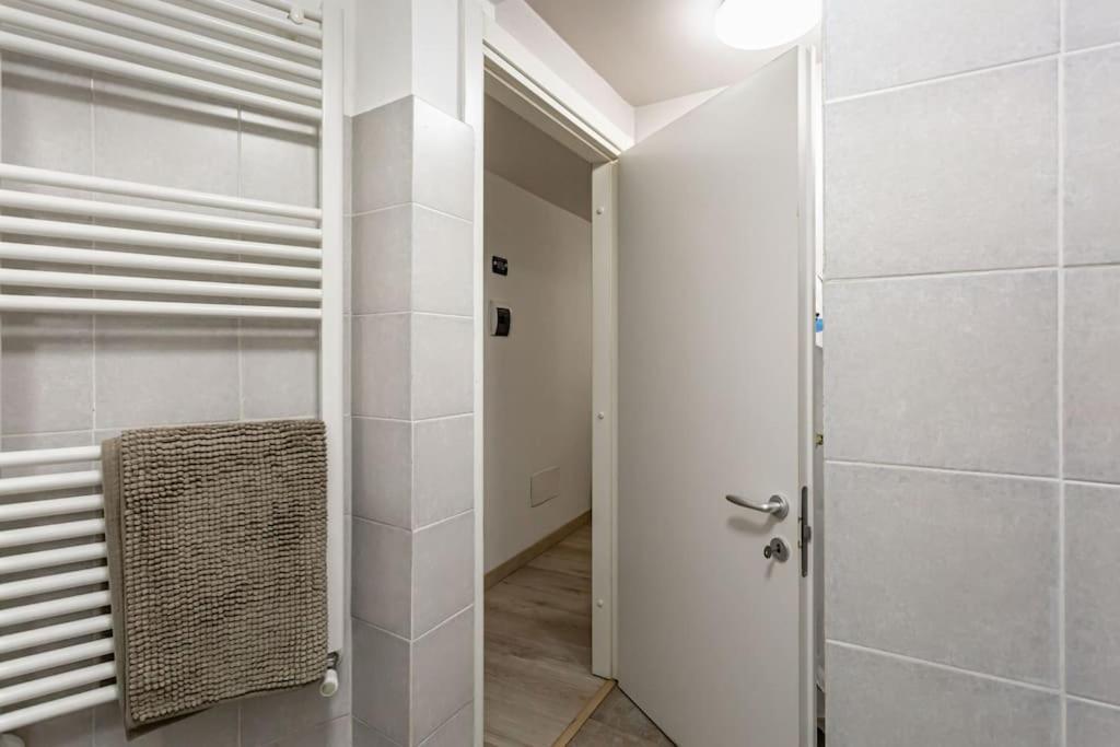 Apartment Adorno 2 - Affitti Brevi Italia ジェノヴァ エクステリア 写真